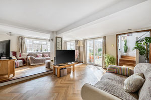 Photo 16- click for photo gallery